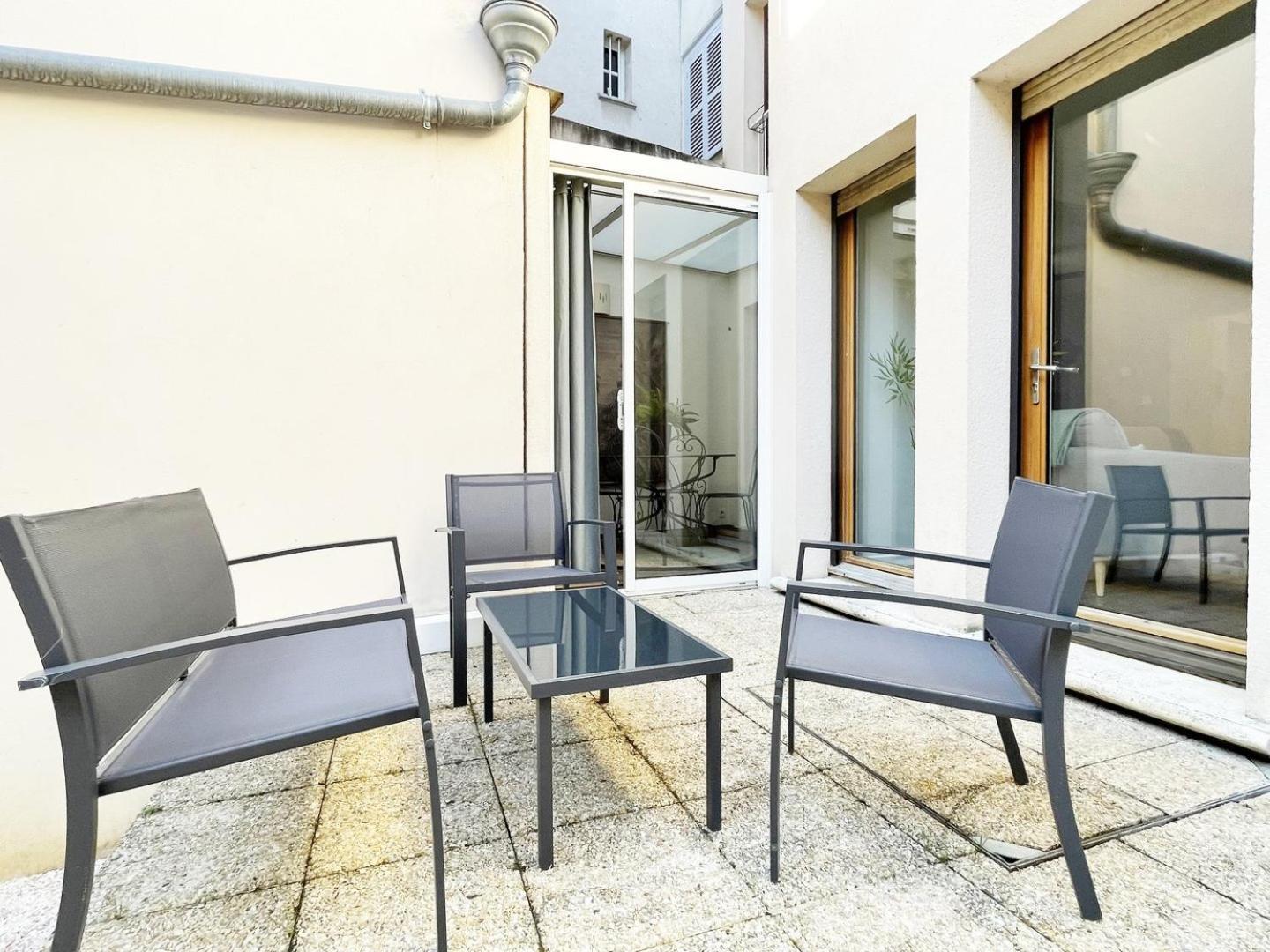 Le Patio De La Reine Berthe - Parking Included Apartman Chartres Kültér fotó