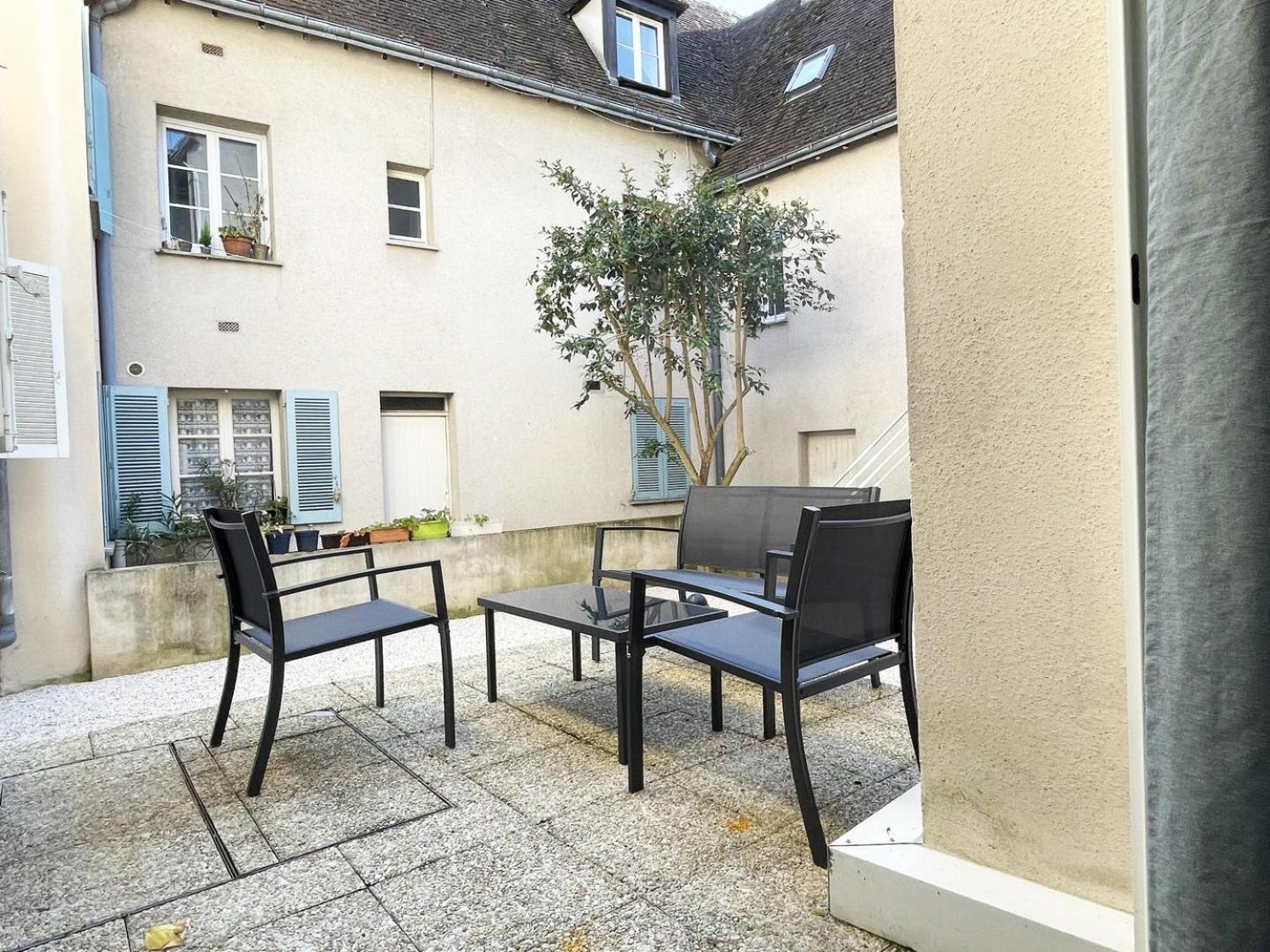 Le Patio De La Reine Berthe - Parking Included Apartman Chartres Kültér fotó